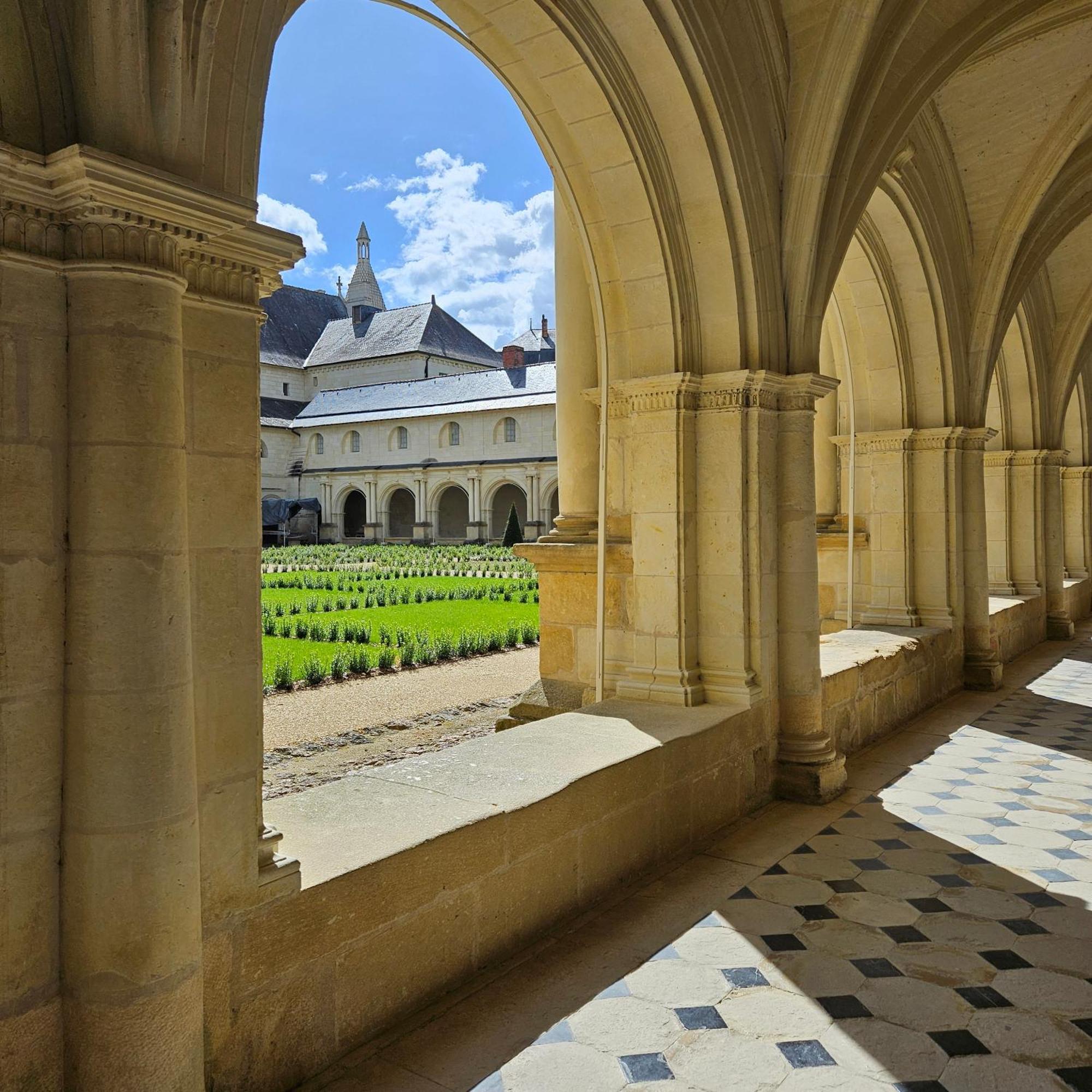 Gite Le Montinho ฟงเตอโวรด์ ลับเบย์ ภายนอก รูปภาพ